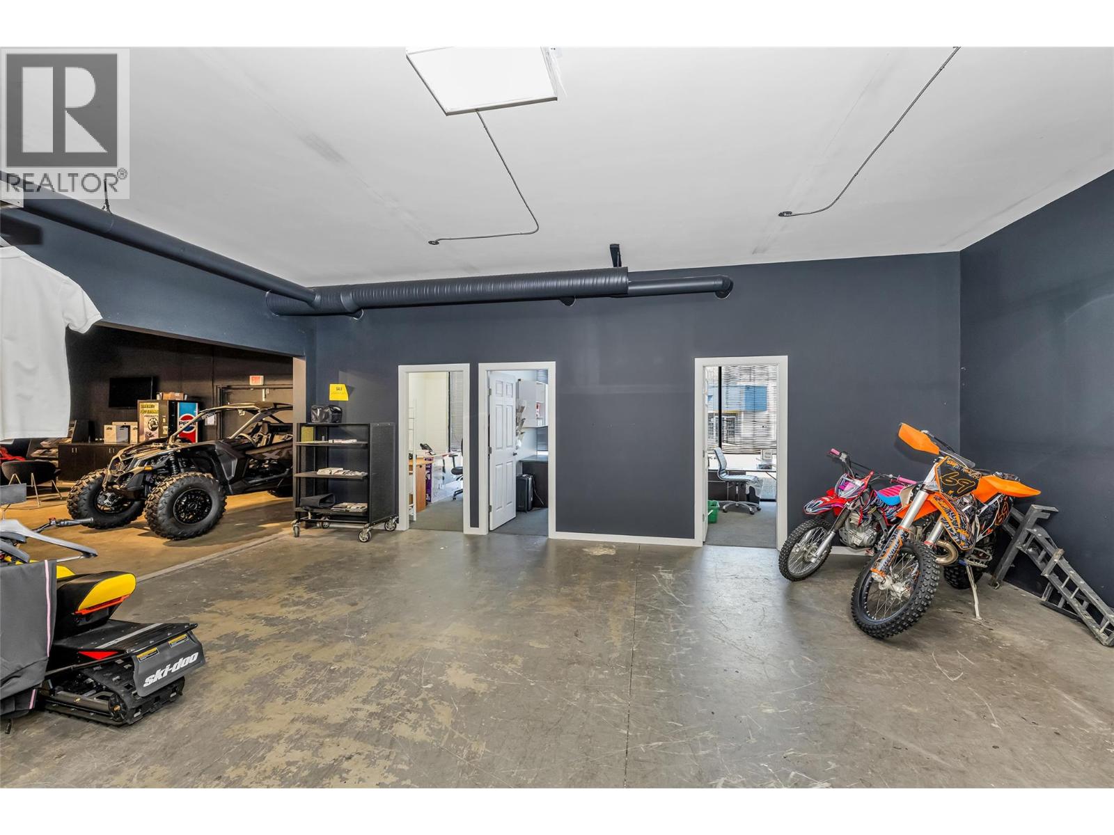 Photo 2 of 2903 43 Avenue, Vernon BC