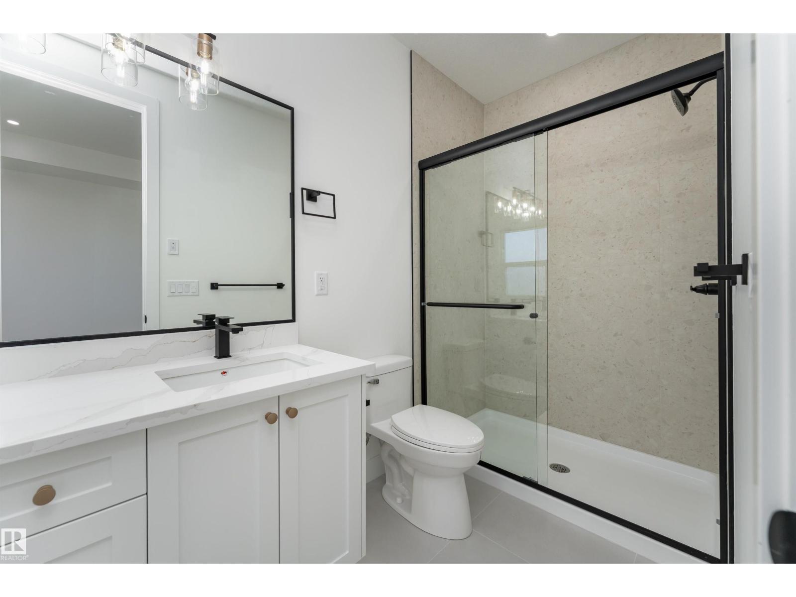 Photo 1 of 3117 Magpie Wy Nw, Edmonton AB