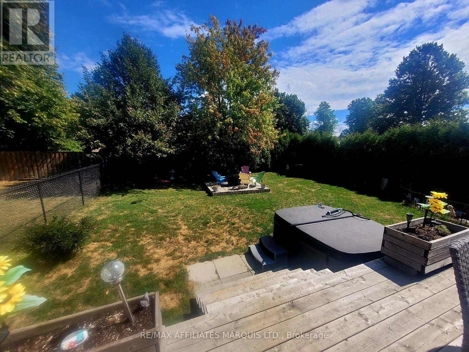 Photo 3 of 1286 Daprat Avenue, Cornwall ON