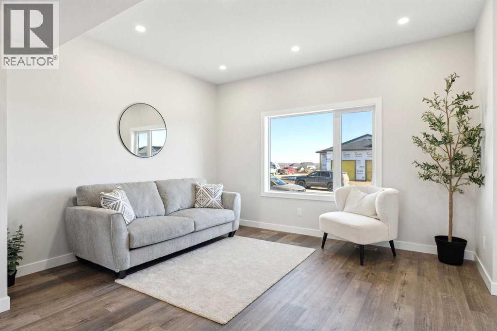 Photo 26 of 111 Gray Close, Sylvan Lake AB