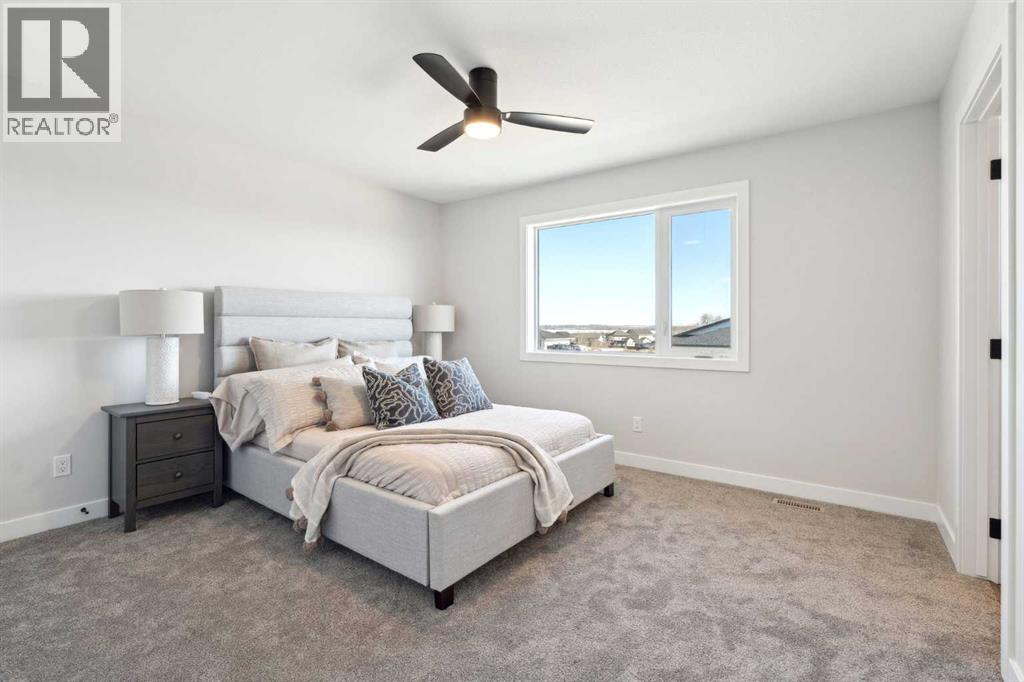 Photo 14 of 111 Gray Close, Sylvan Lake AB