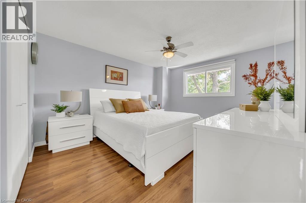 Photo 17 of 477 Strasburg Road, Kitchener ON