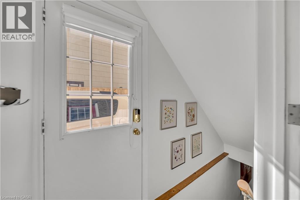 Photo 27 of 477 Strasburg Road, Kitchener ON