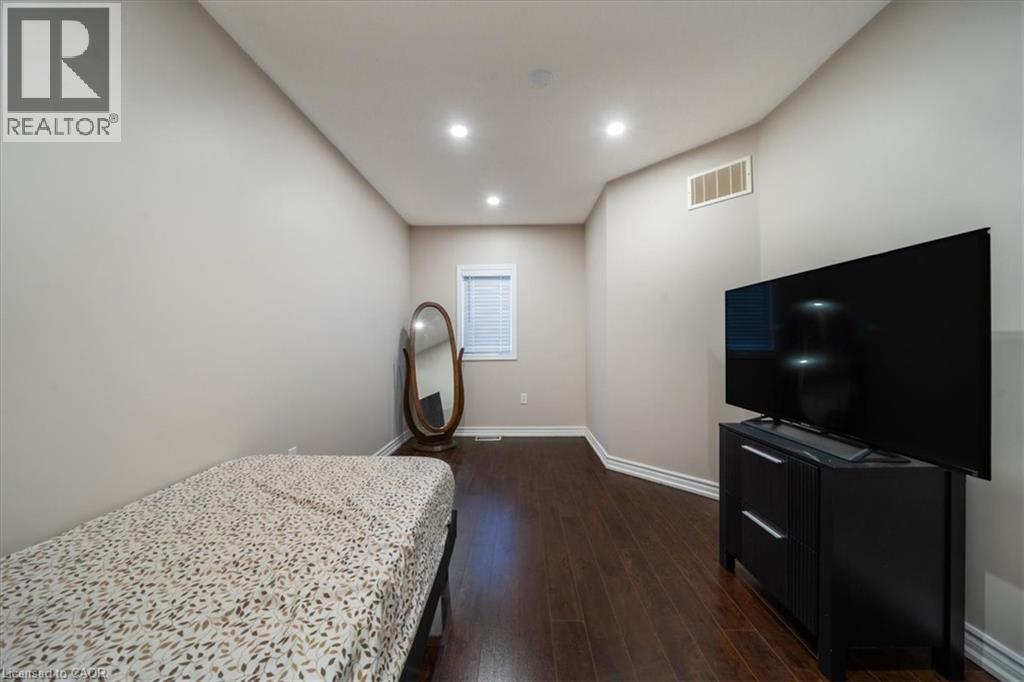 Photo 41 of 326 Albright Road, Brampton ON