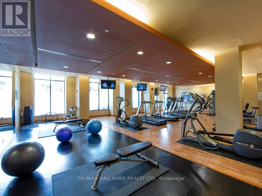 Photo 13 of 1411 167 Church Street, Toronto ON