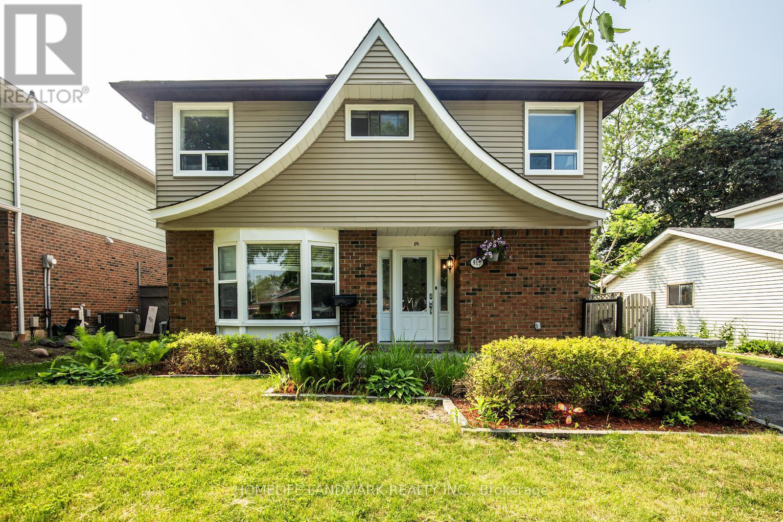 Photo 17 of 915 Harding Street, Whitby ON