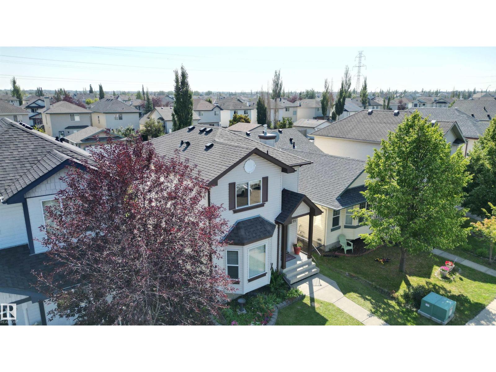Photo 20 of 4 B 13230 Fort Rd Nw, Edmonton AB