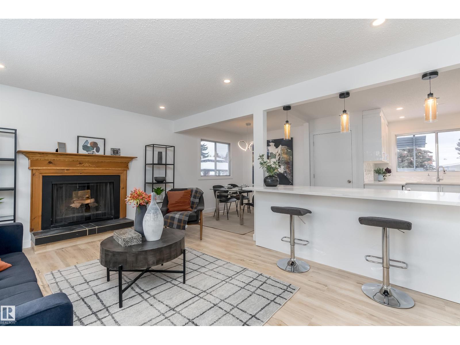 Photo 1 of 8104 17 Av Nw, Edmonton AB