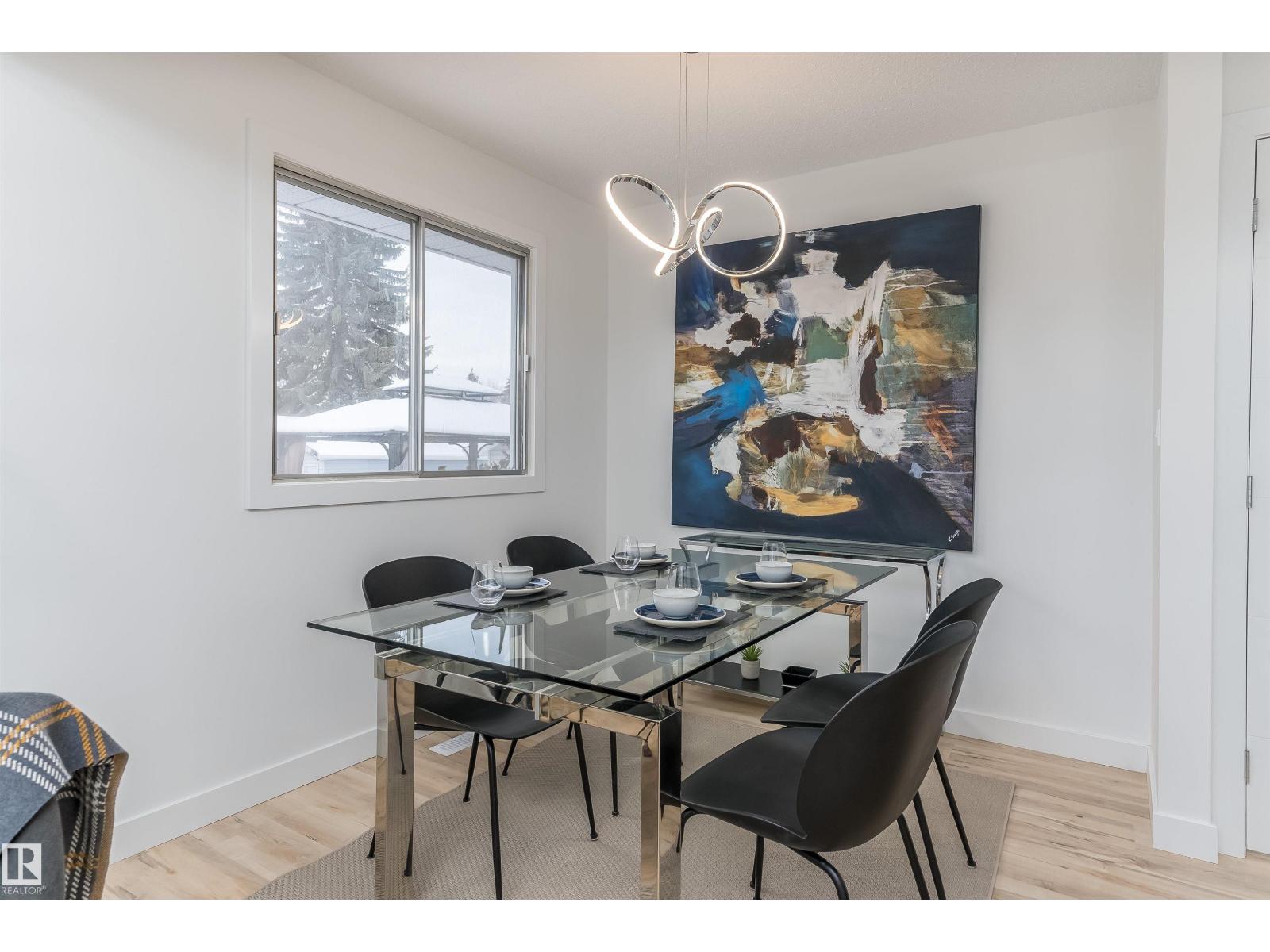 Photo 15 of 8104 17 Av Nw, Edmonton AB
