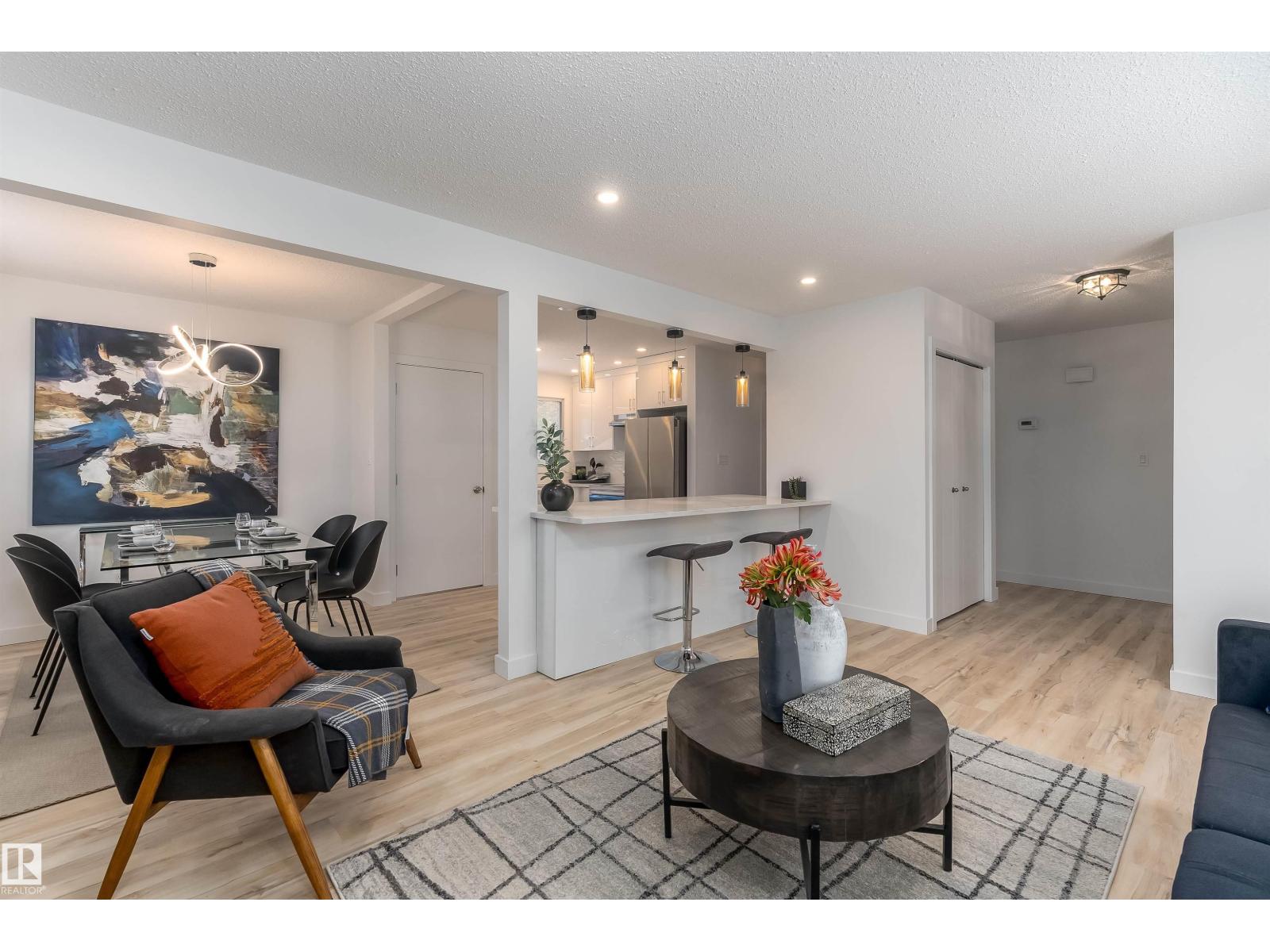 Photo 3 of 8104 17 Av Nw, Edmonton AB