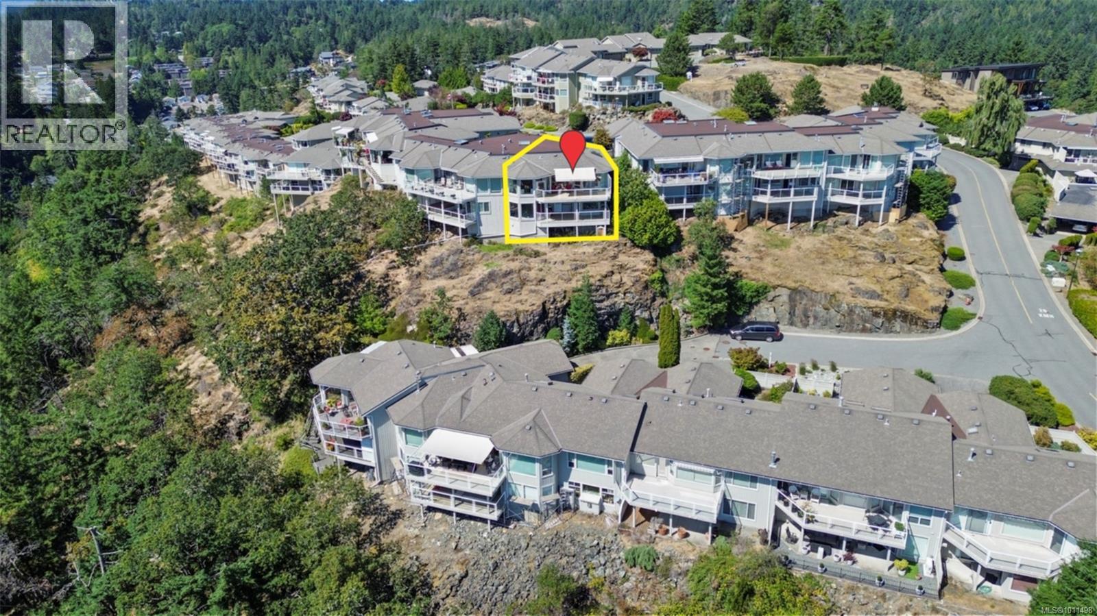 3371 Edgewood Dr, Nanaimo - Exteriors - Full Complex View, Drone/Aerial View, Marked/Pin - Photo 2