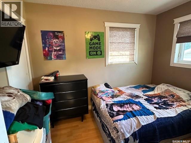 Photo 10 of 1121 Montgomery Street, Moose Jaw SK