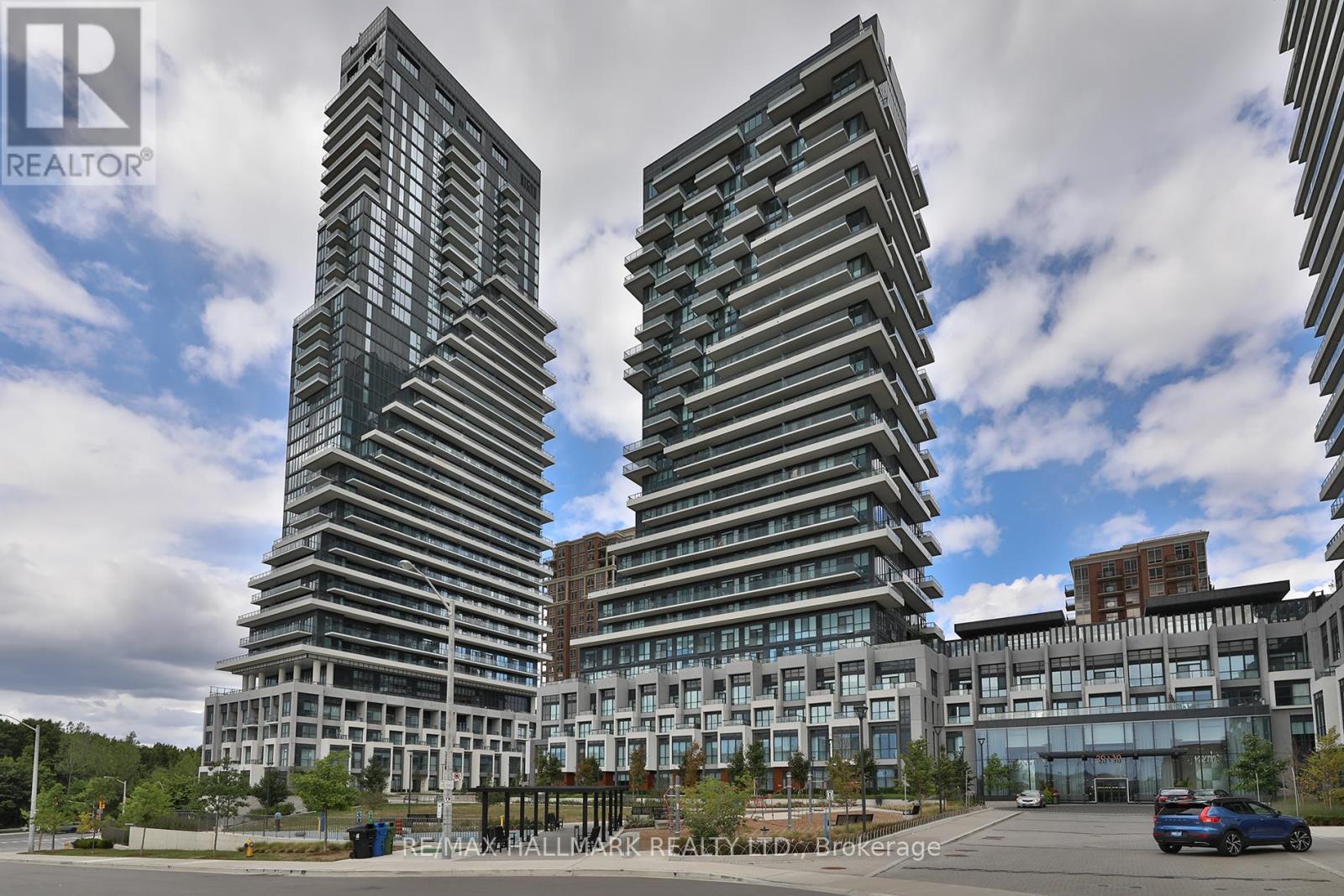 Photo 1 of 343 20 Inn On The Park Drive, Toronto ON