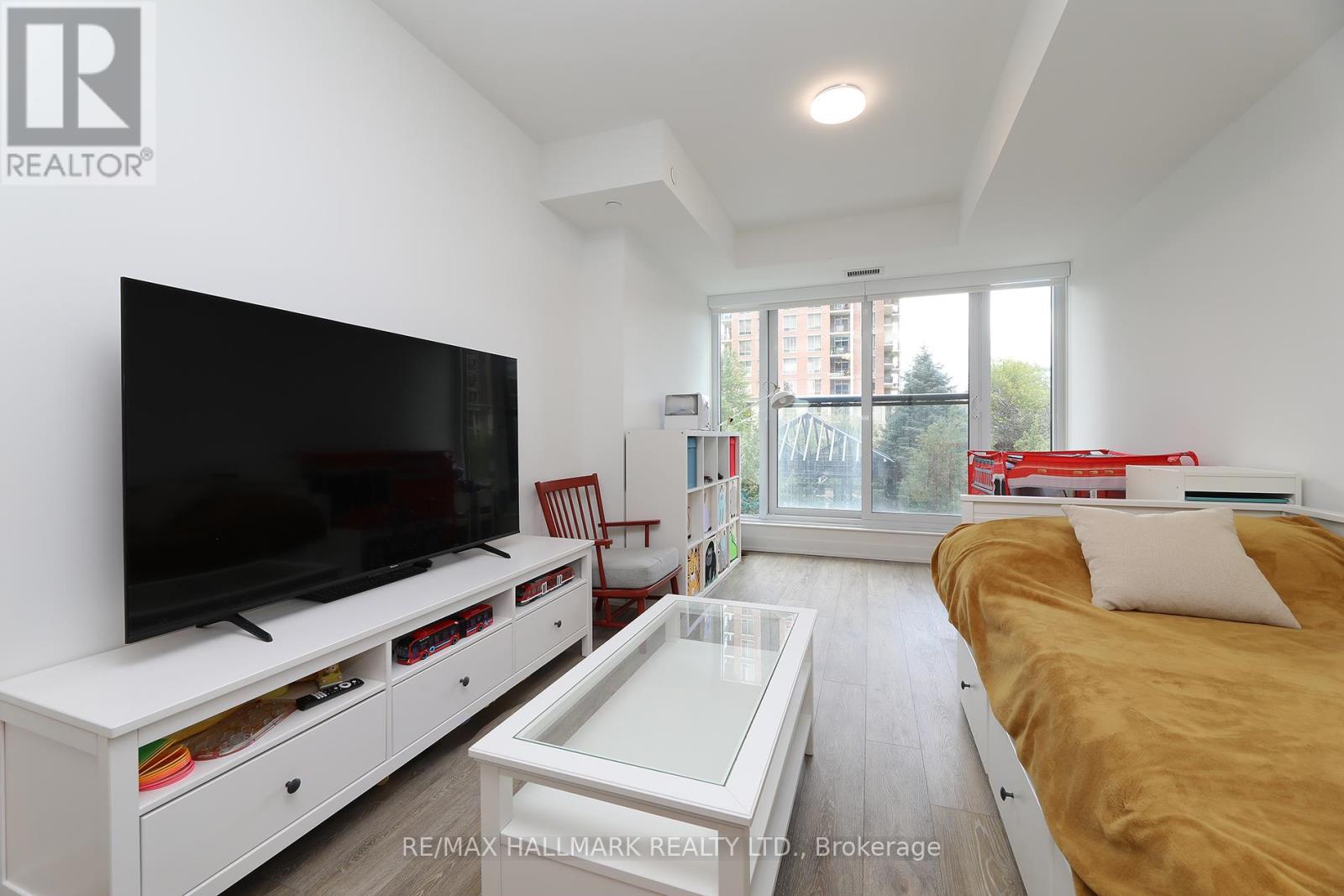 Photo 12 of 343 20 Inn On The Park Drive, Toronto ON