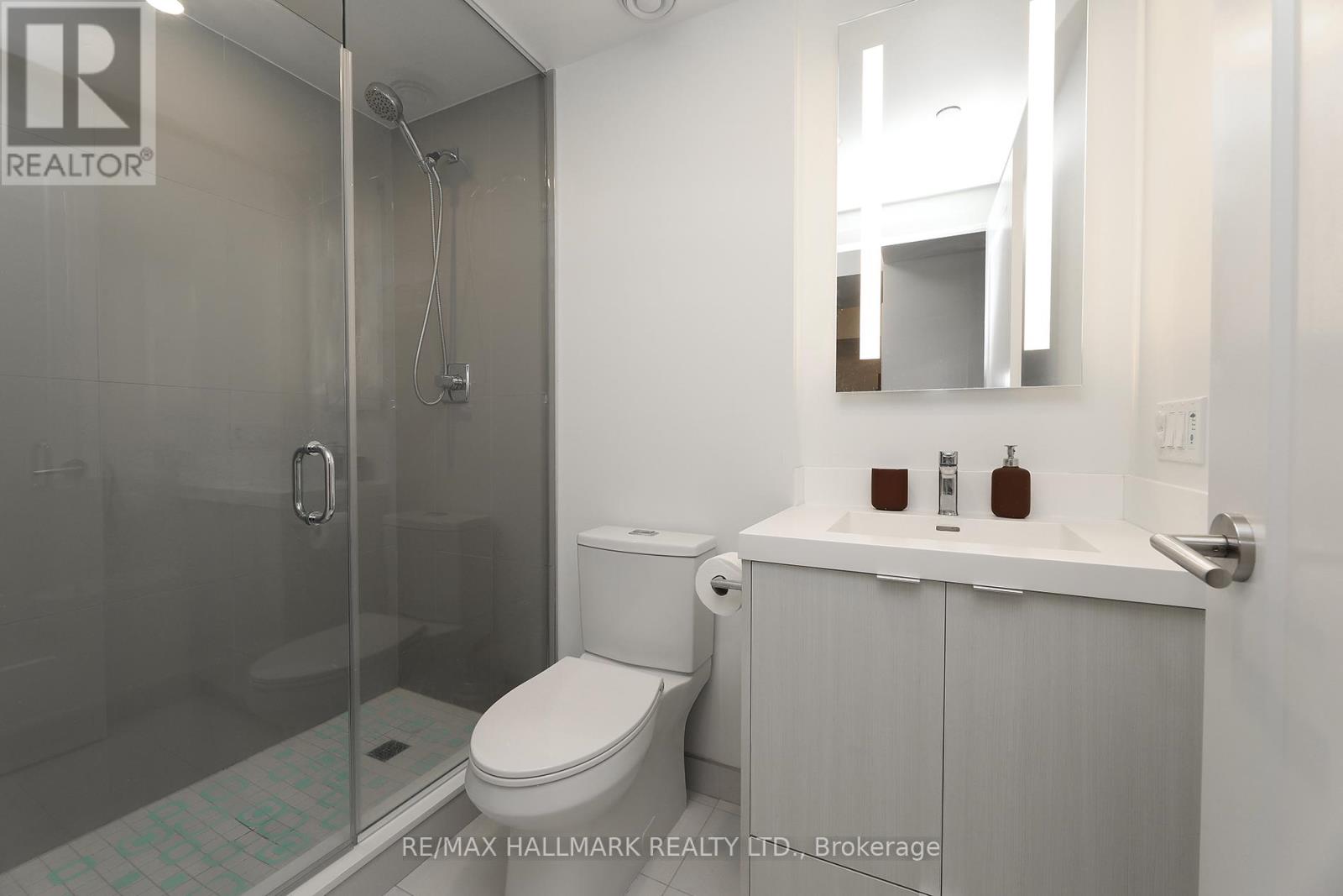 Photo 7 of 343 20 Inn On The Park Drive, Toronto ON