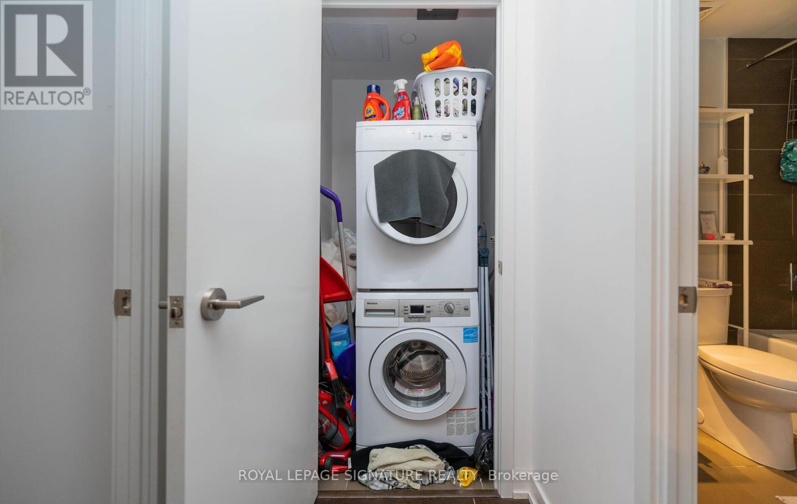 Photo 17 of 456 1030 King Street W, Toronto ON
