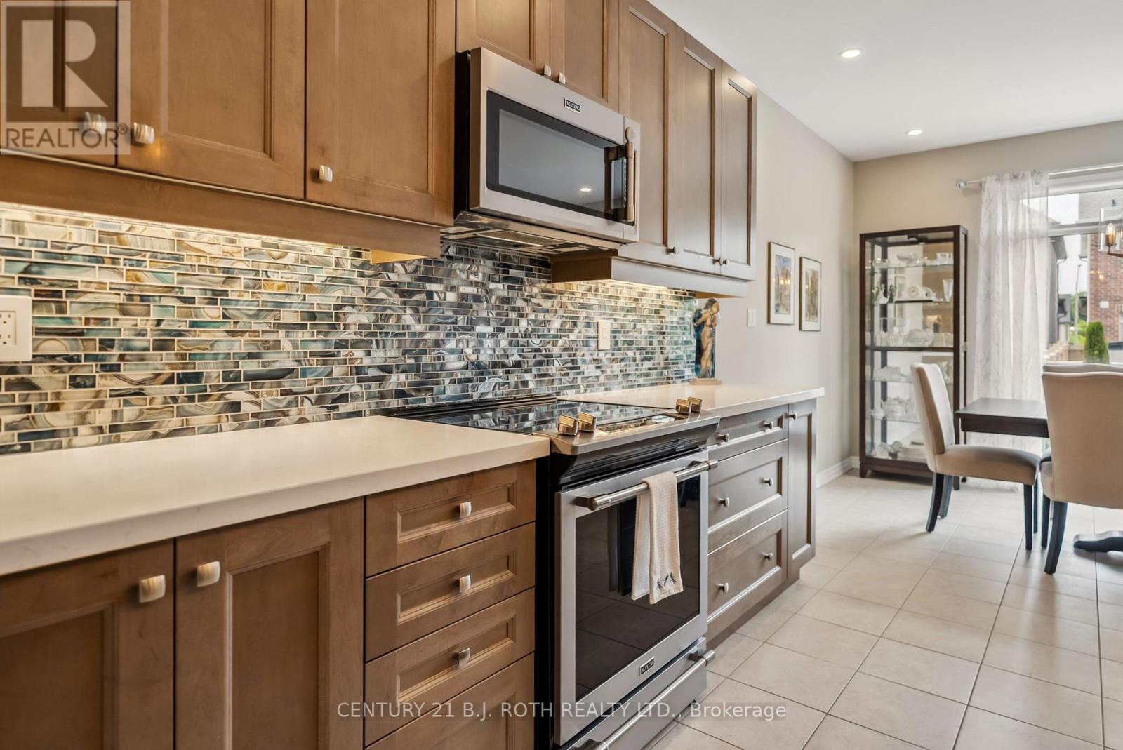 Photo 11 of 42 Glenhaven Court, Scugog ON