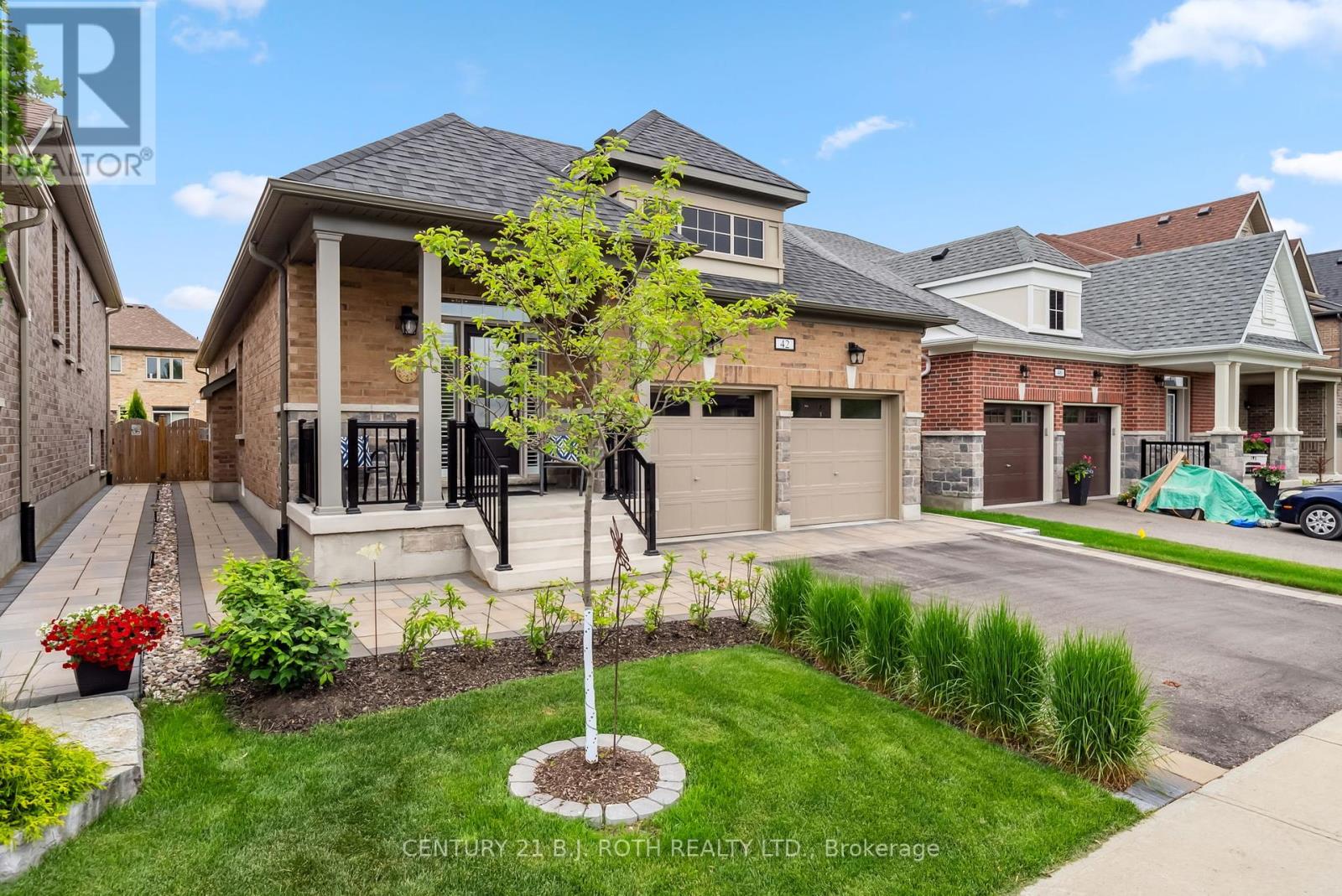 Photo 2 of 42 Glenhaven Court, Scugog ON