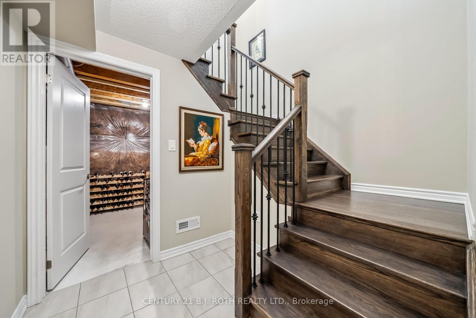 Photo 26 of 42 Glenhaven Court, Scugog ON