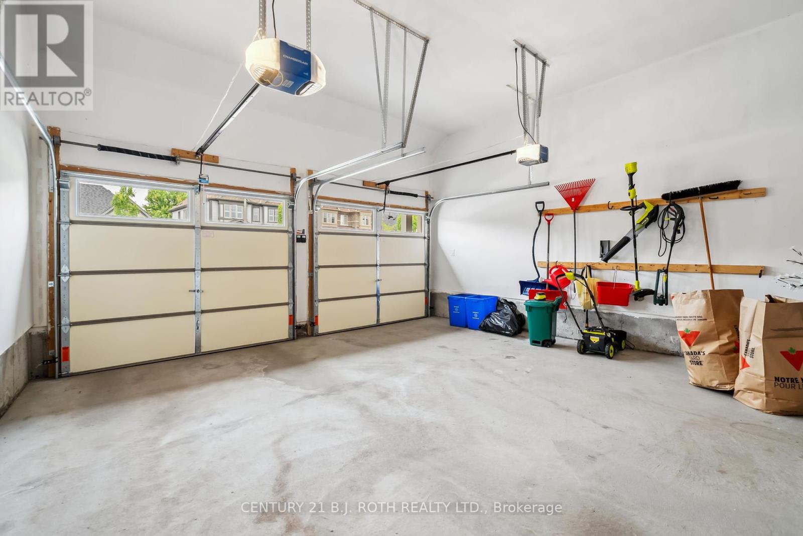 Photo 27 of 42 Glenhaven Court, Scugog ON