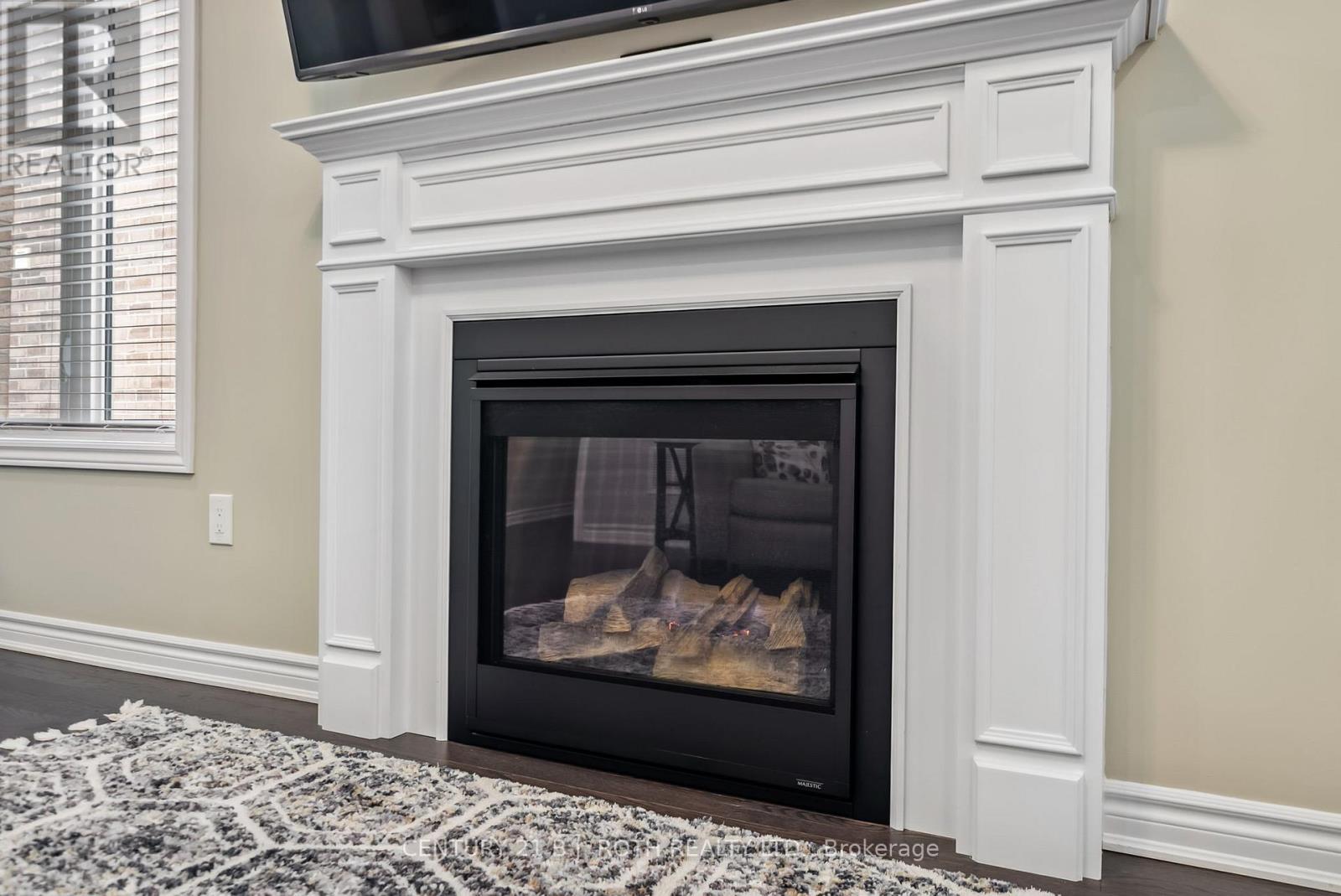 Photo 9 of 42 Glenhaven Court, Scugog ON