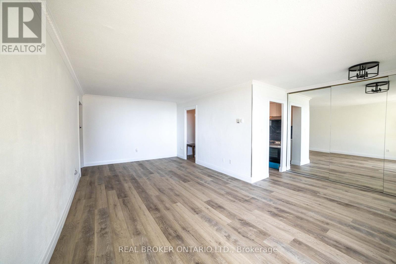 Photo 8 of 2704 3 Massey Square, Toronto ON