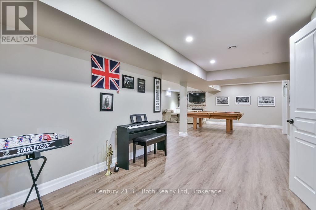 Photo 33 of 502 Aberdeen Boulevard, Midland ON