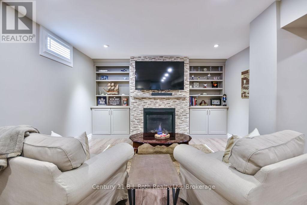 Photo 38 of 502 Aberdeen Boulevard, Midland ON