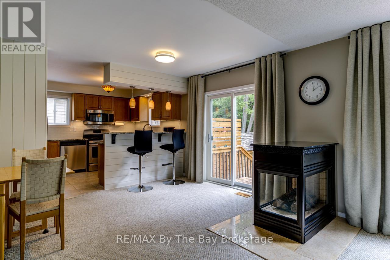 Photo 9 of 29 Cranberry Heights, Wasaga Beach ON