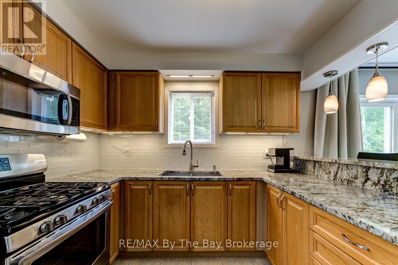 Photo 27 of 29 Cranberry Heights, Wasaga Beach ON