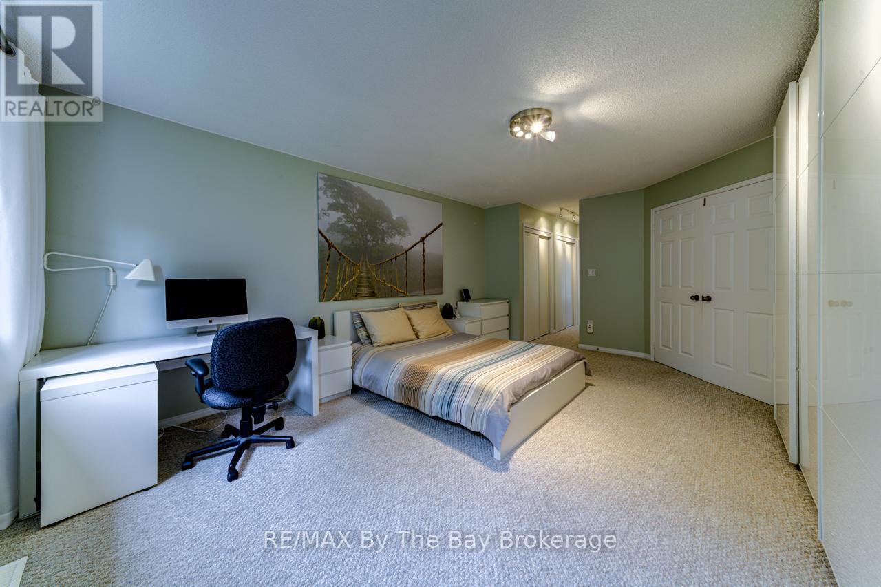 Photo 26 of 29 Cranberry Heights, Wasaga Beach ON