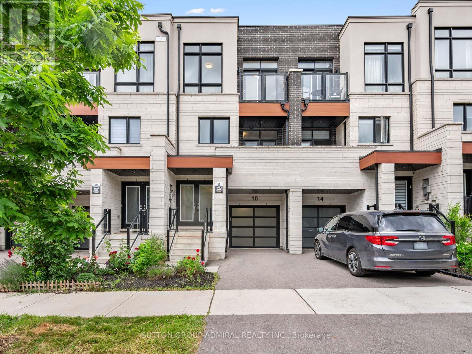 Single Family House for Sale in  GOLDEN TRAIL Vaughan (Patterson) 
