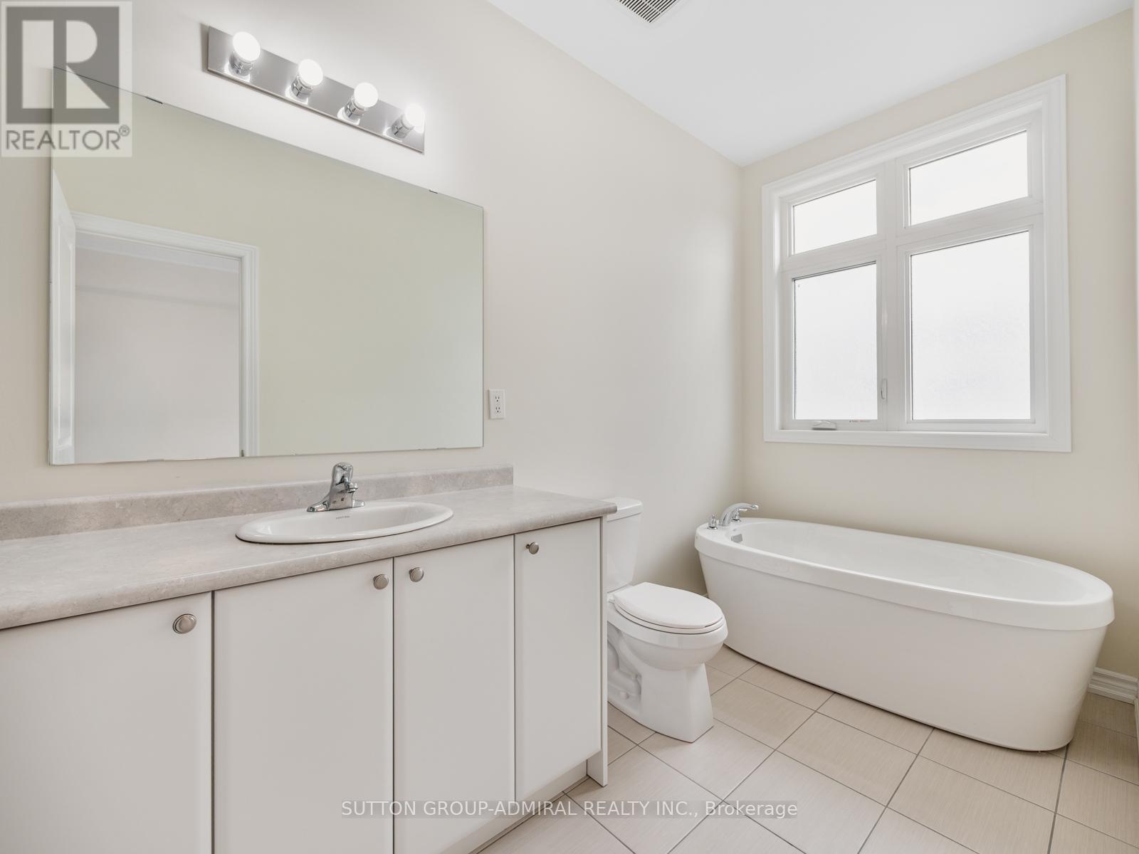 Single Family House for Sale in  GOLDEN TRAIL Vaughan (Patterson) 