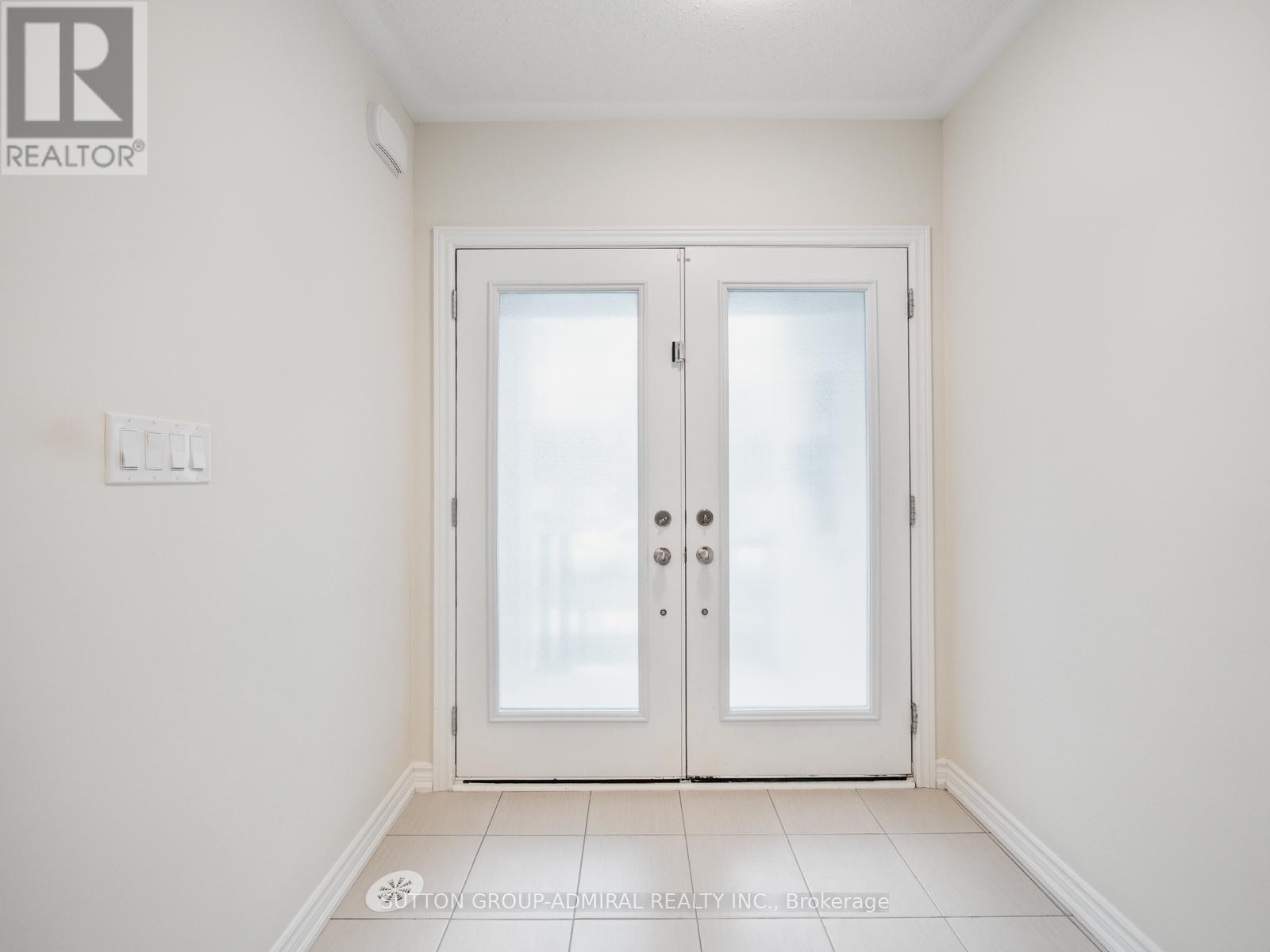 Single Family House for Sale in  GOLDEN TRAIL Vaughan (Patterson) 