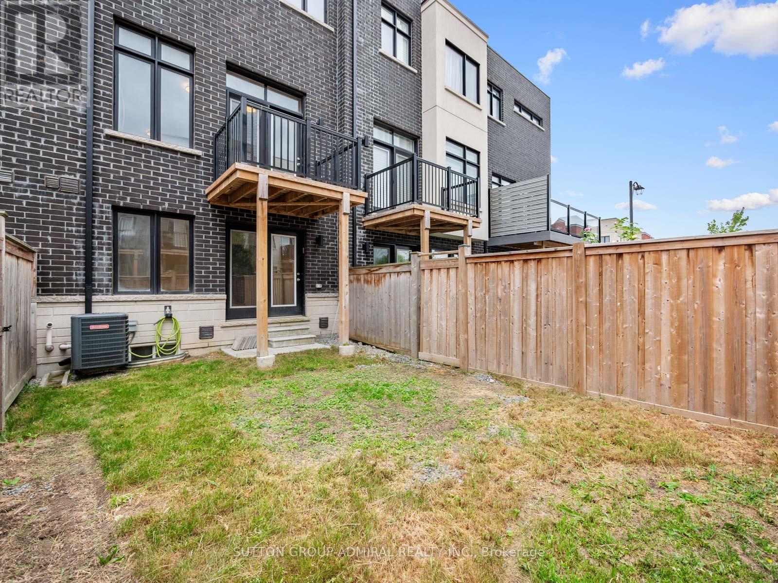 Single Family House for Sale in  GOLDEN TRAIL Vaughan (Patterson) 