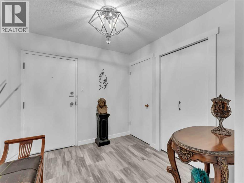 Photo 22 of 1 1165 16 Street Ne, Medicine Hat AB