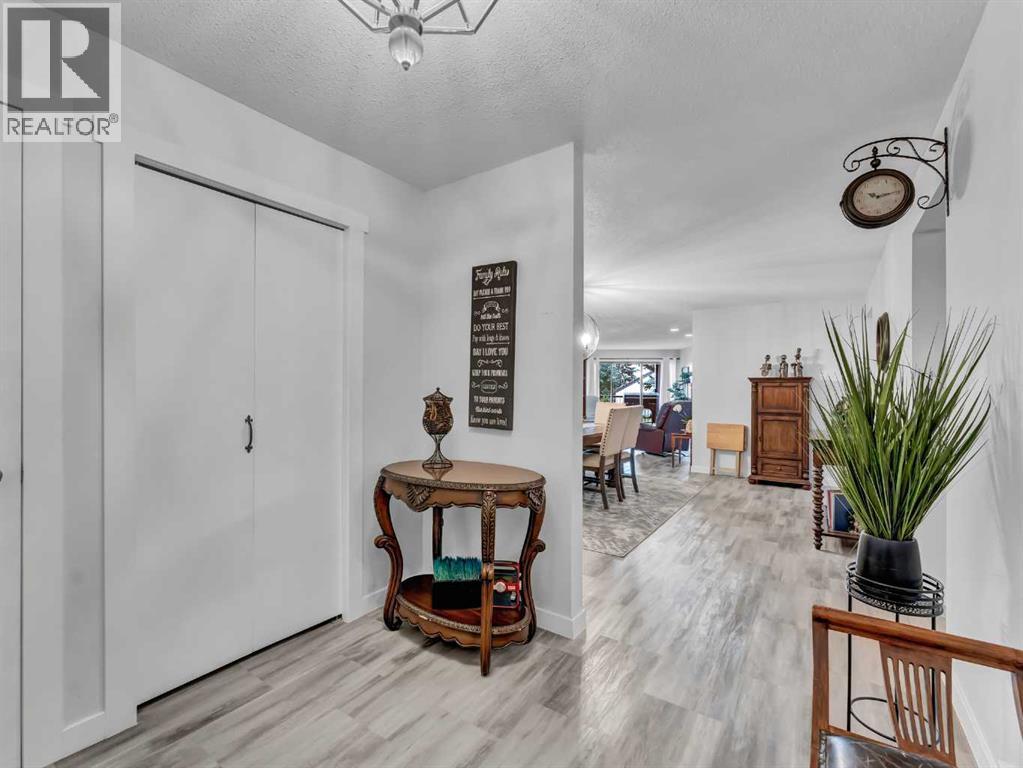 Photo 31 of 1 1165 16 Street Ne, Medicine Hat AB