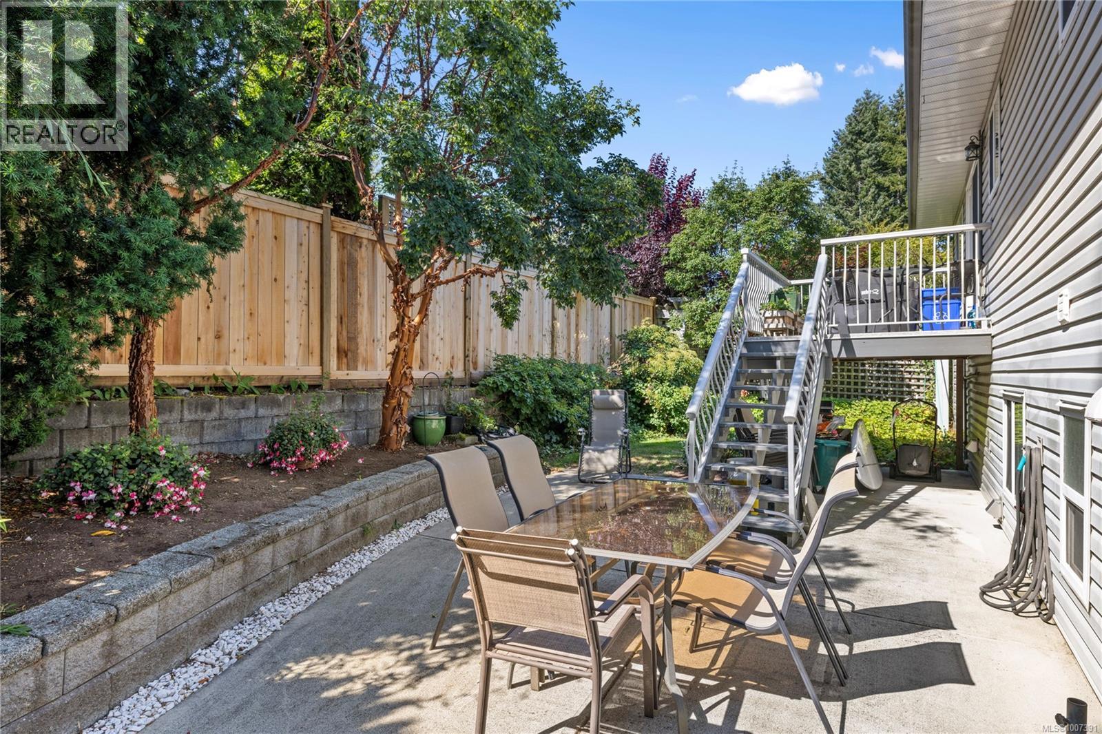 Photo 15 of 626 Tyee Cres, Qualicum Beach BC