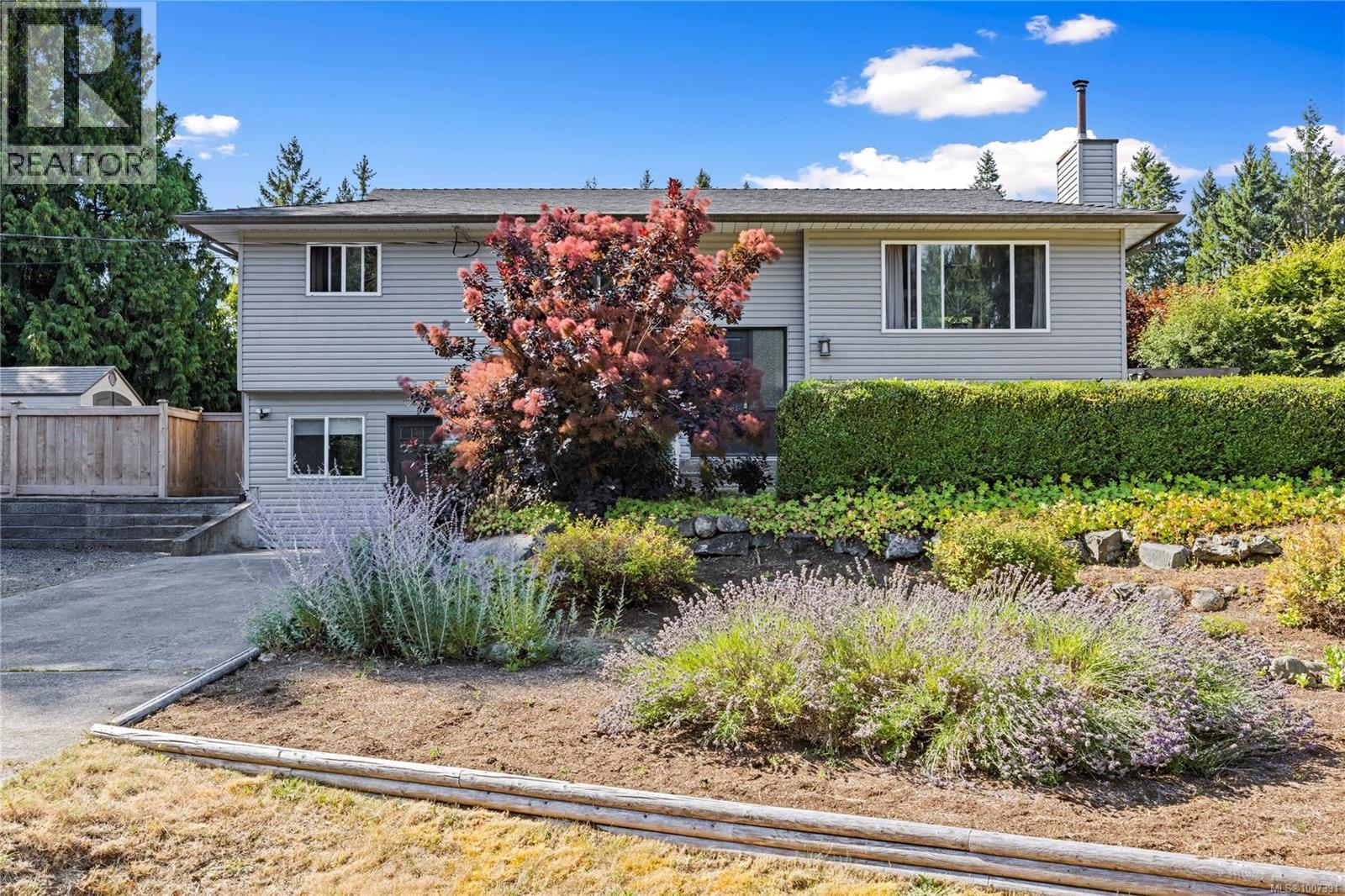 Photo 33 of 626 Tyee Cres, Qualicum Beach BC