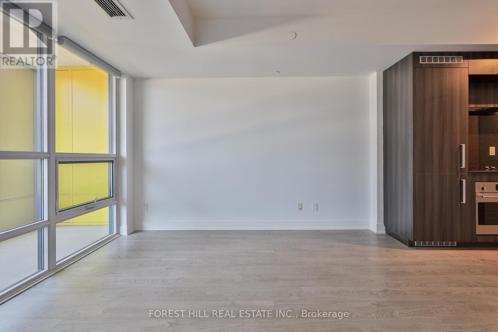 Photo 2 of 404 38 Cameron Street, Toronto ON
