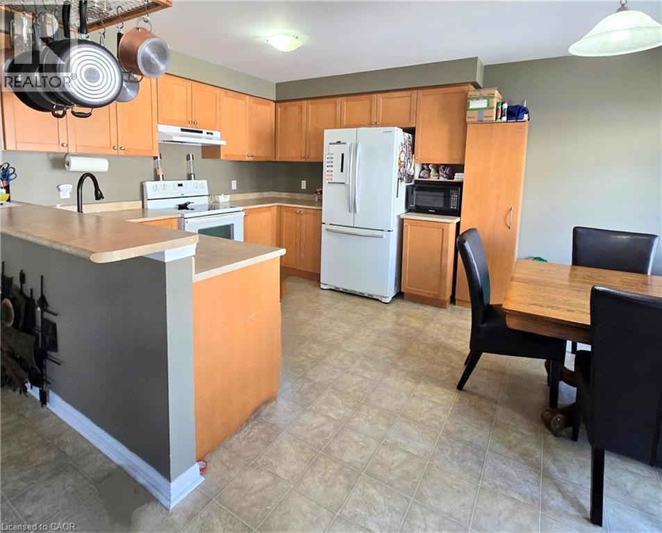 Photo 17 of 20 Longspur Way, Cambridge ON