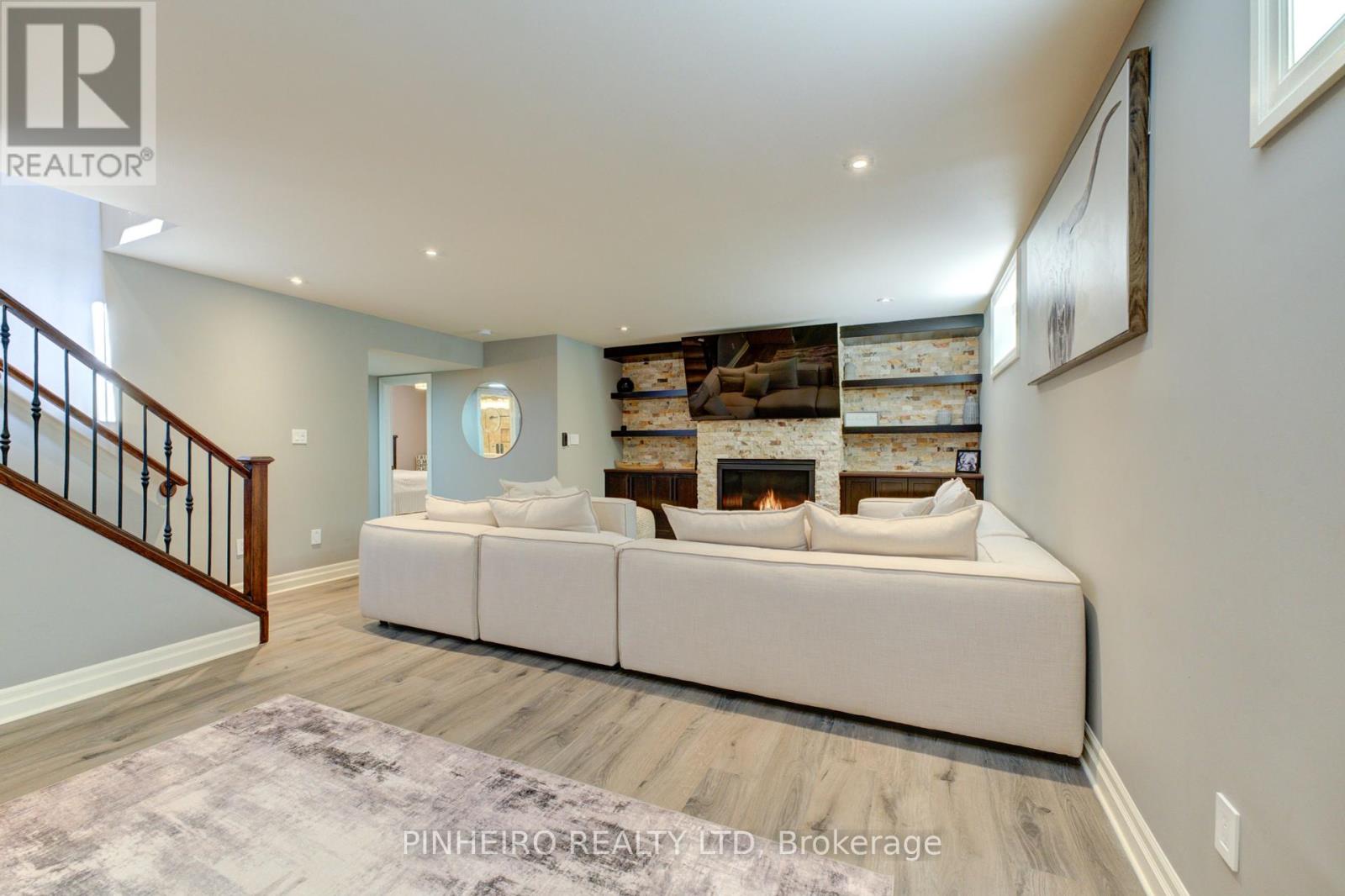 Photo 16 of 189 3278 Colonel Talbot Road, London South ON