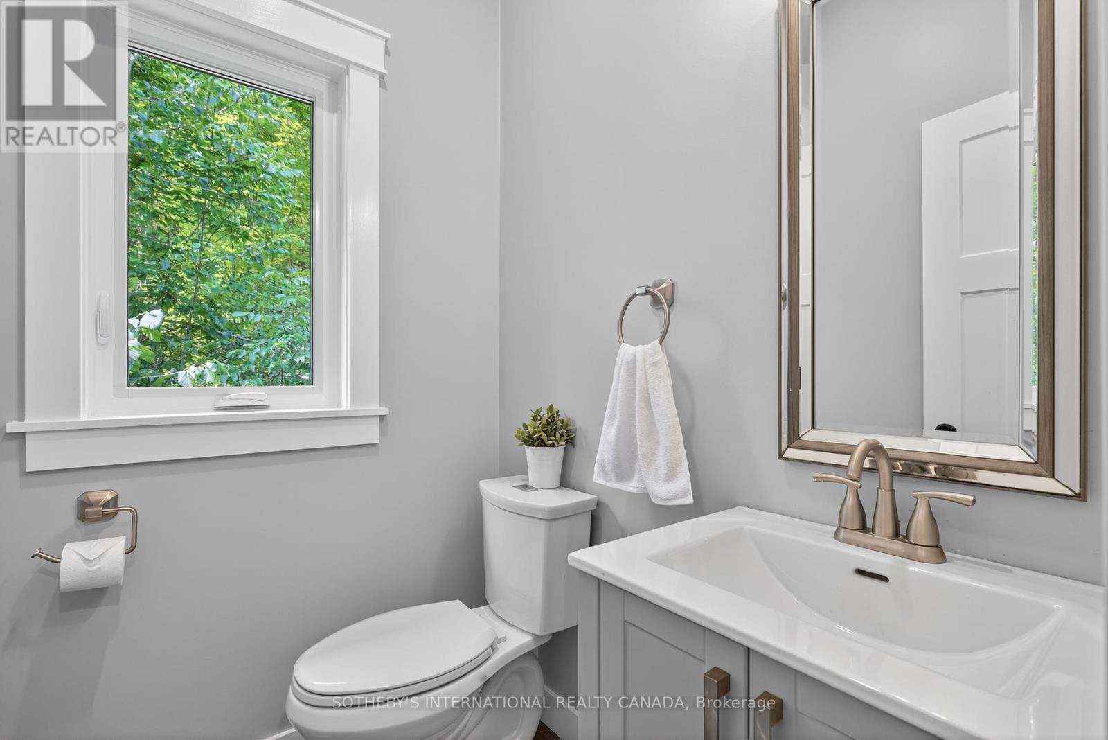 Photo 18 of 73 Wozniak Road, Penetanguishene ON