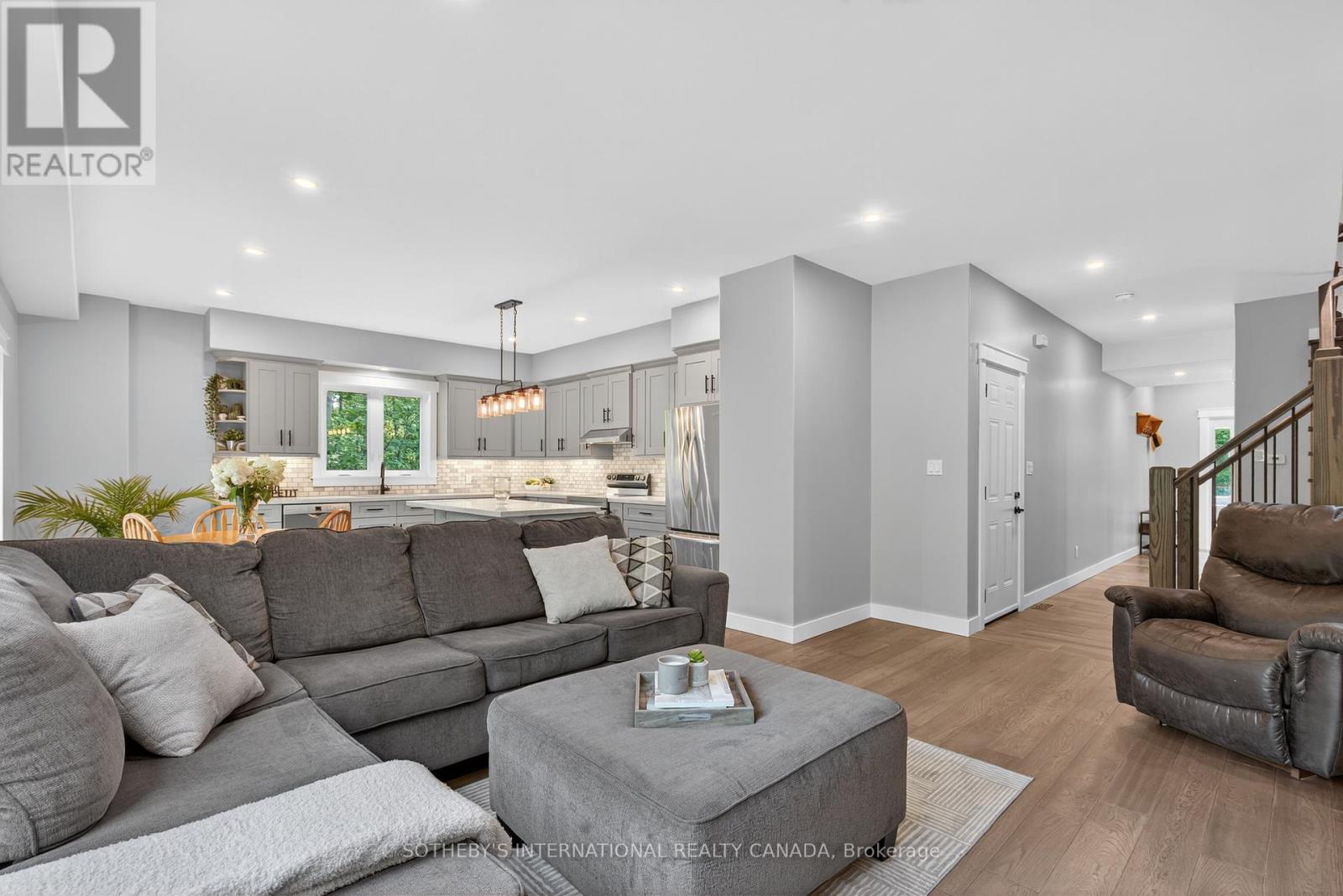 Photo 12 of 73 Wozniak Road, Penetanguishene ON