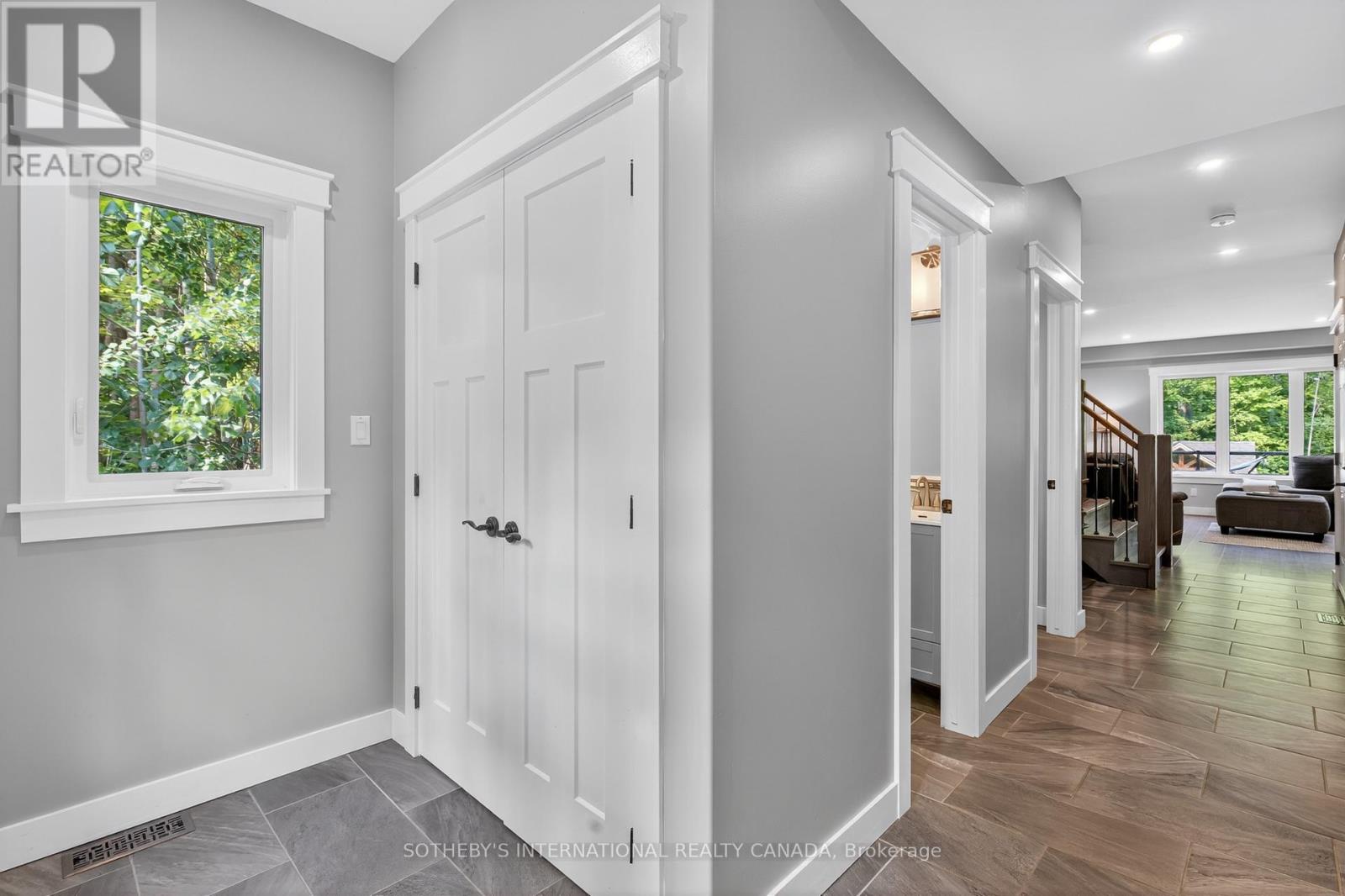 Photo 7 of 73 Wozniak Road, Penetanguishene ON