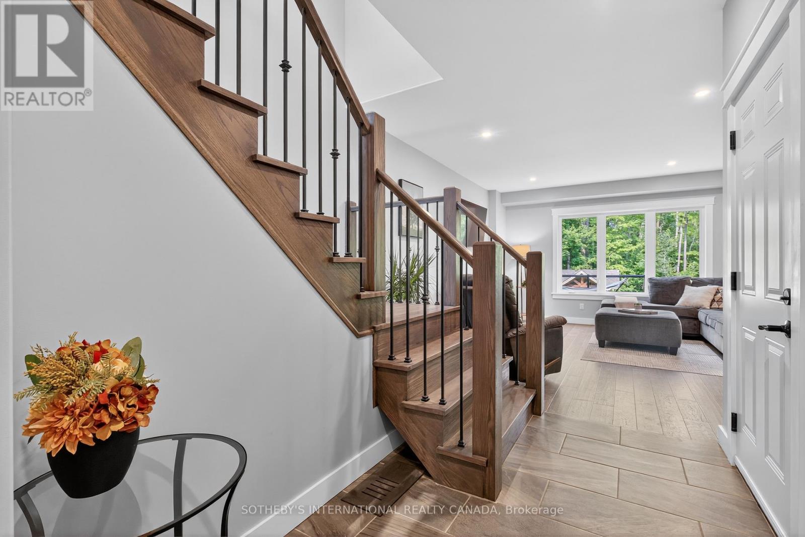 Photo 8 of 73 Wozniak Road, Penetanguishene ON
