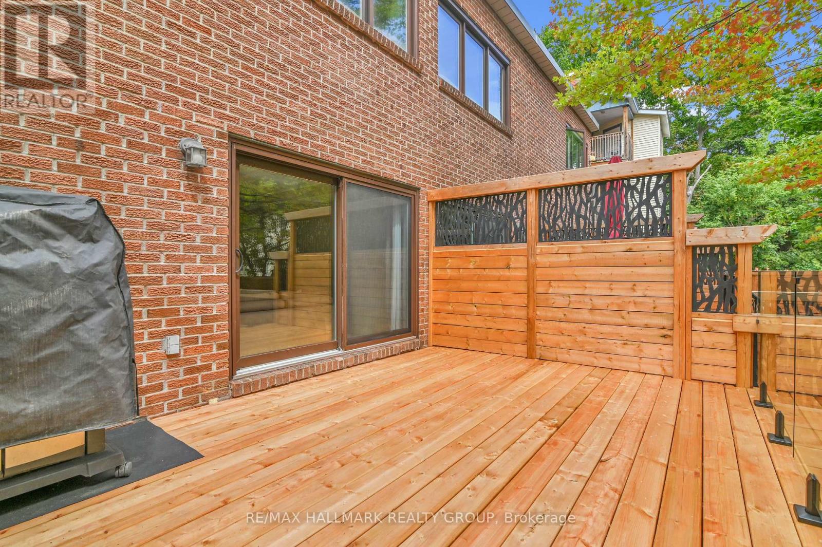 Photo 27 of 3 74 Somerset Street W, Ottawa ON