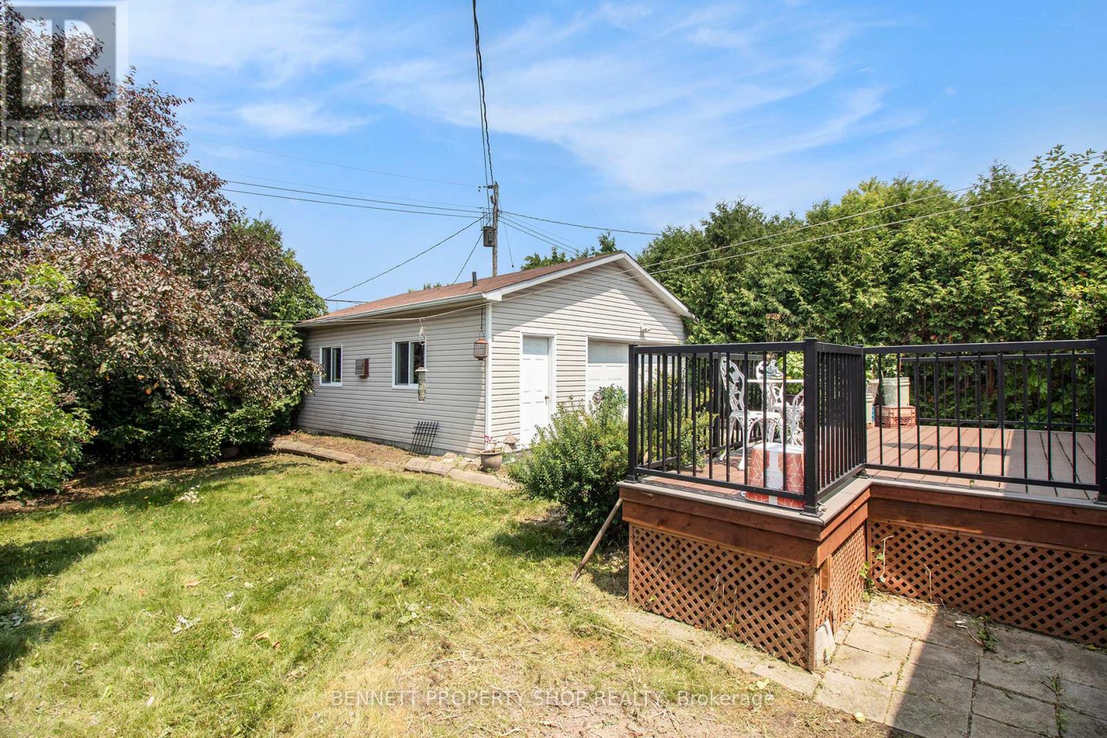 Photo 14 of 303 Gleneagles Avenue, Ottawa ON