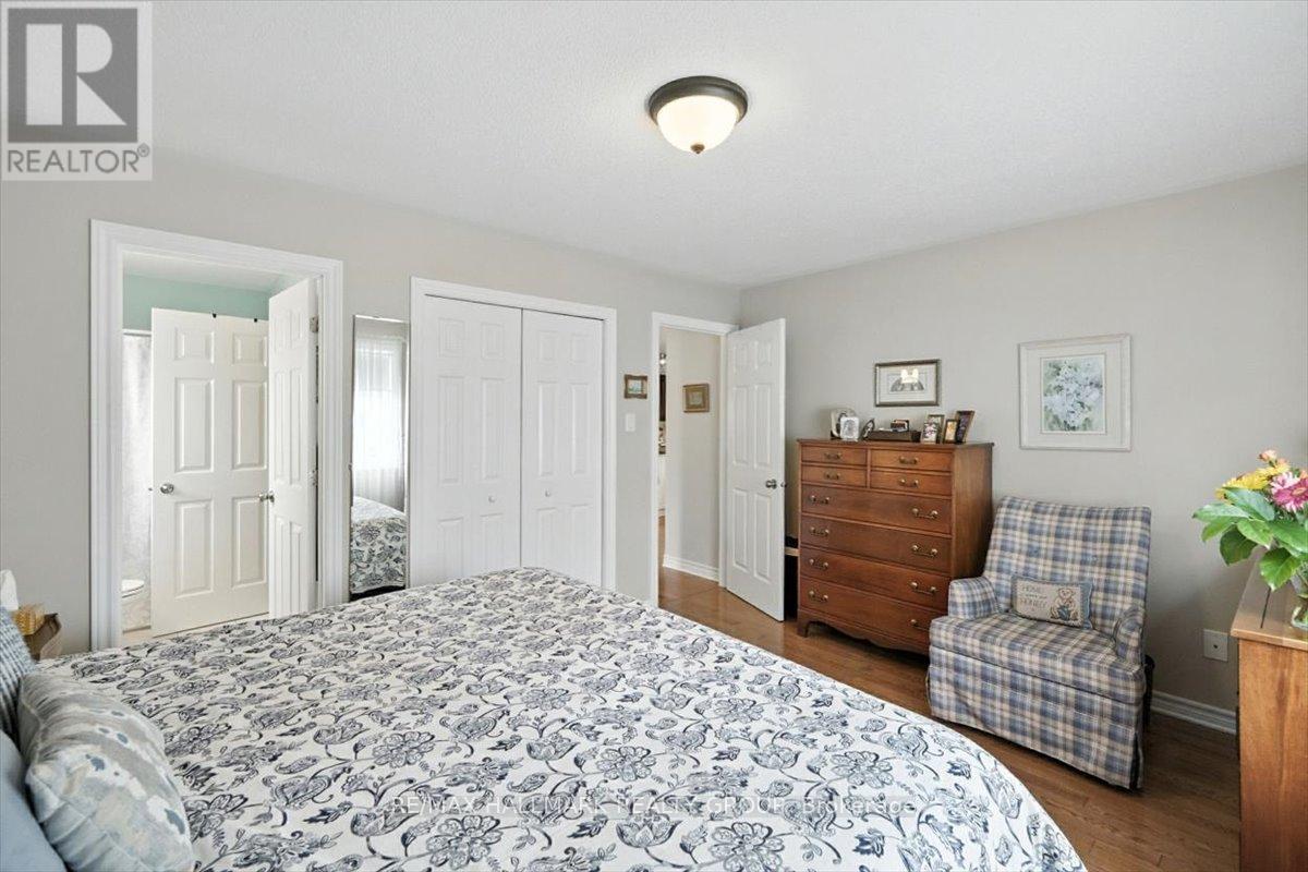 Photo 12 of 40 Lee Avenue, Smiths Falls ON