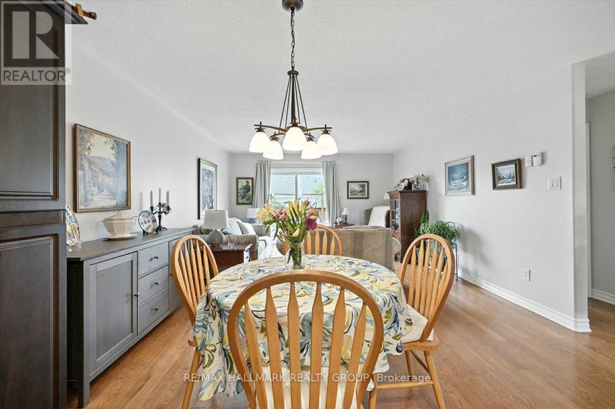Photo 20 of 40 Lee Avenue, Smiths Falls ON